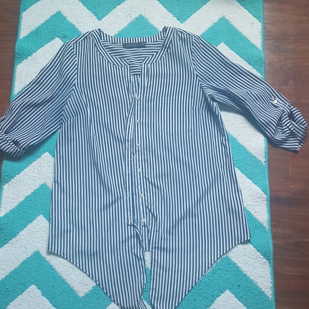Stripped button up